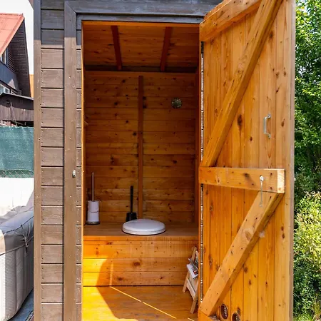 U Misky!!! Horni Lhota-zatisi U Ostravy, Tram 300m, Lyzovani 1km Vankuv Kopec, Cyklo, Houby, Zahrada S Velkym Altanem, Gril, Wifi, Pejsci Vitani Holiday home *