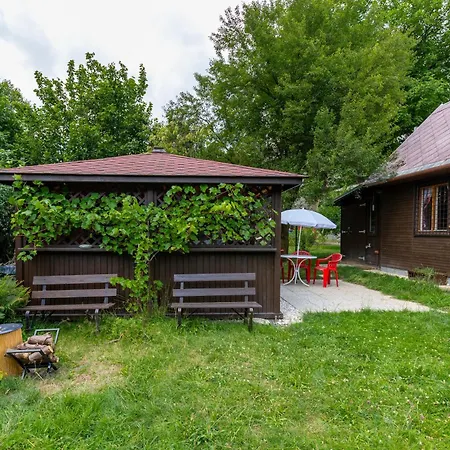 Holiday home U Misky!!! Horni Lhota-zatisi U Ostravy, Tram 300m, Lyzovani 1km Vankuv Kopec, Cyklo, Houby, Zahrada S Velkym Altanem, Gril, Wifi, Pejsci Vitani Horni Lhota (Ostrava)
